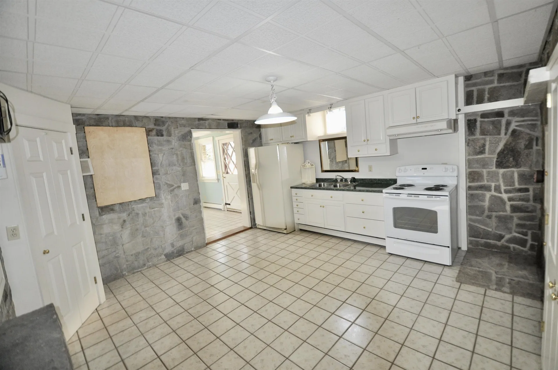 34 Ball Hill Road Milford NH 03055-3407