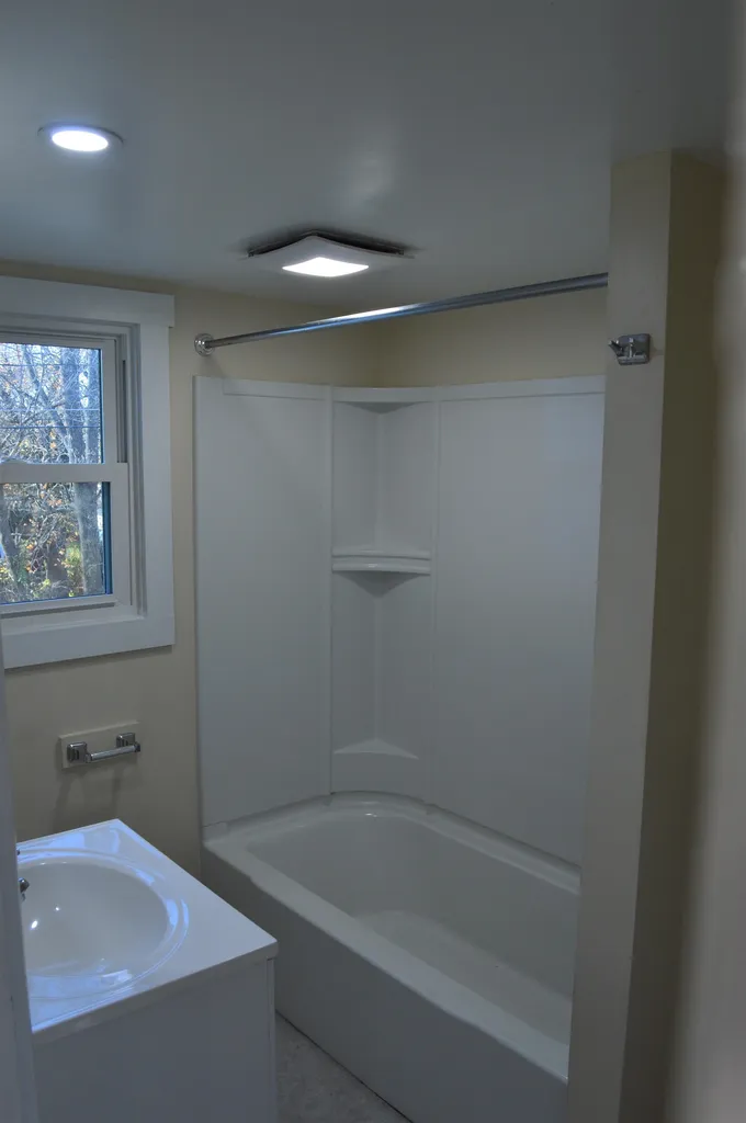 33 Oak Street Keene NH 03431