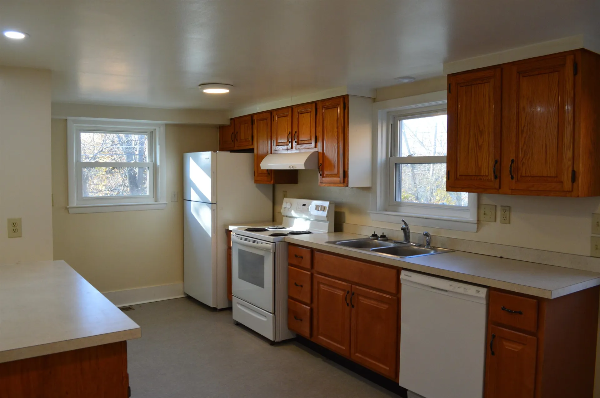 33 Oak Street Keene NH 03431