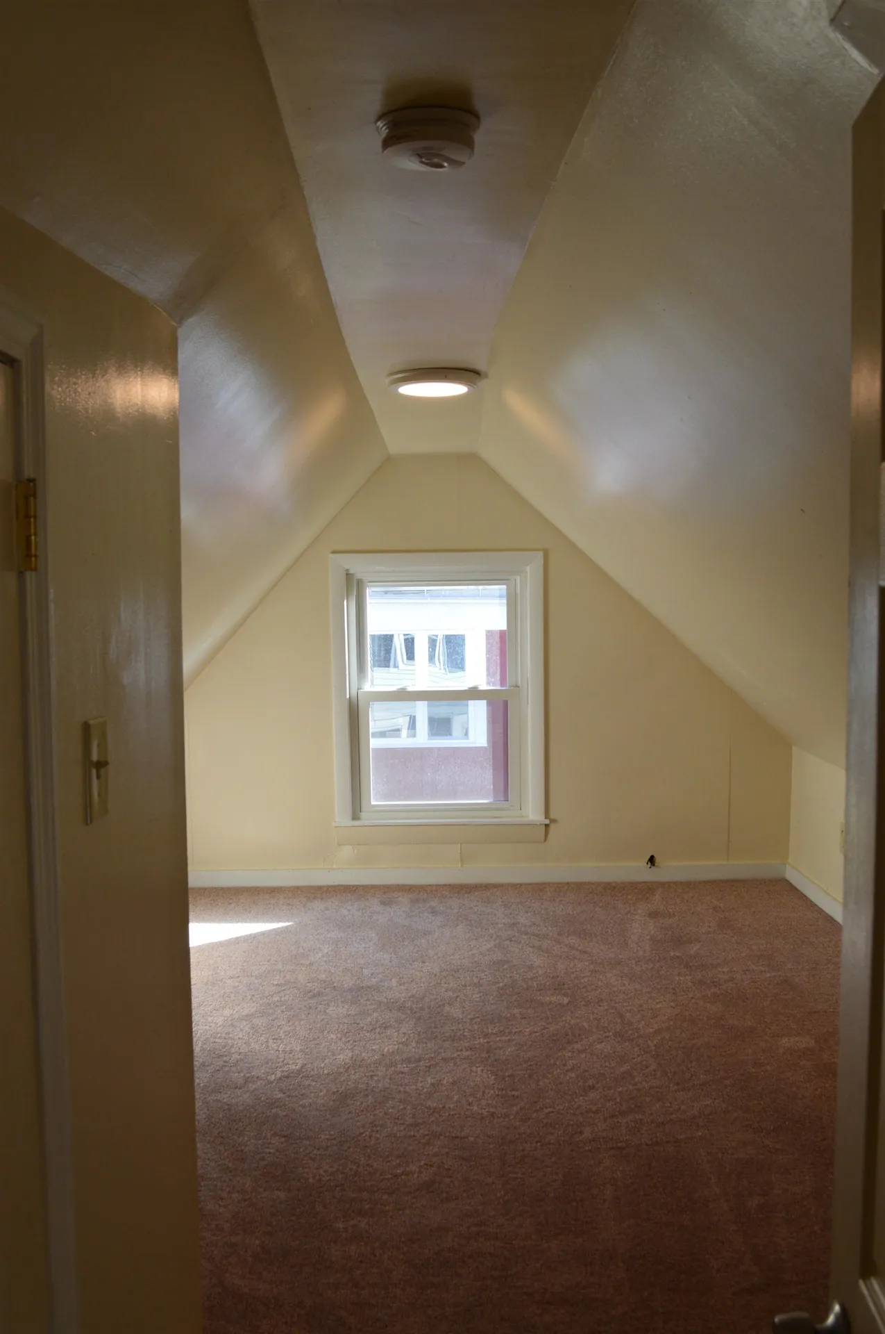 33 Oak Street Keene NH 03431