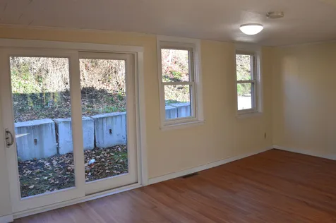 33 Oak Street Keene NH 03431