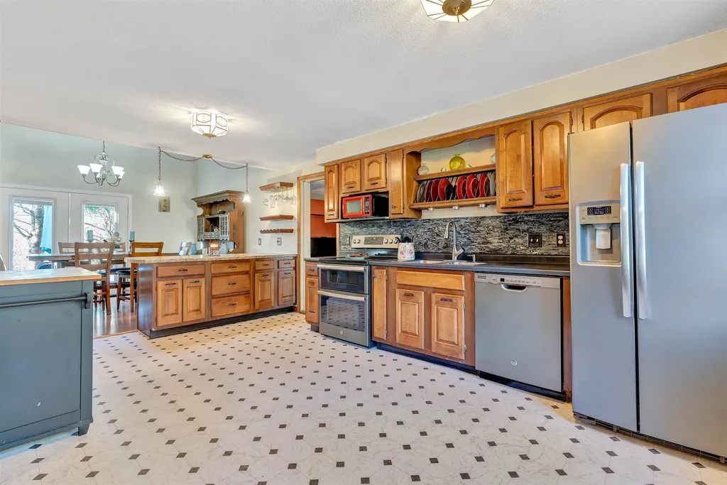27 Quarry Drive South Berwick ME 03908