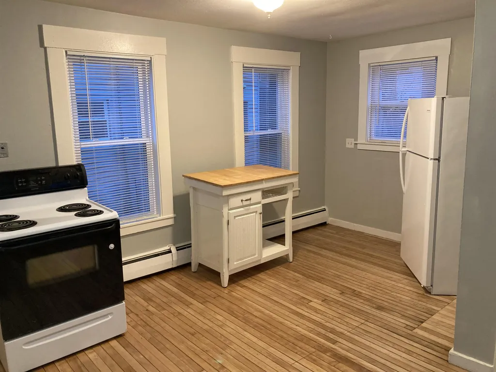 16 Essex Street Concord NH 03301