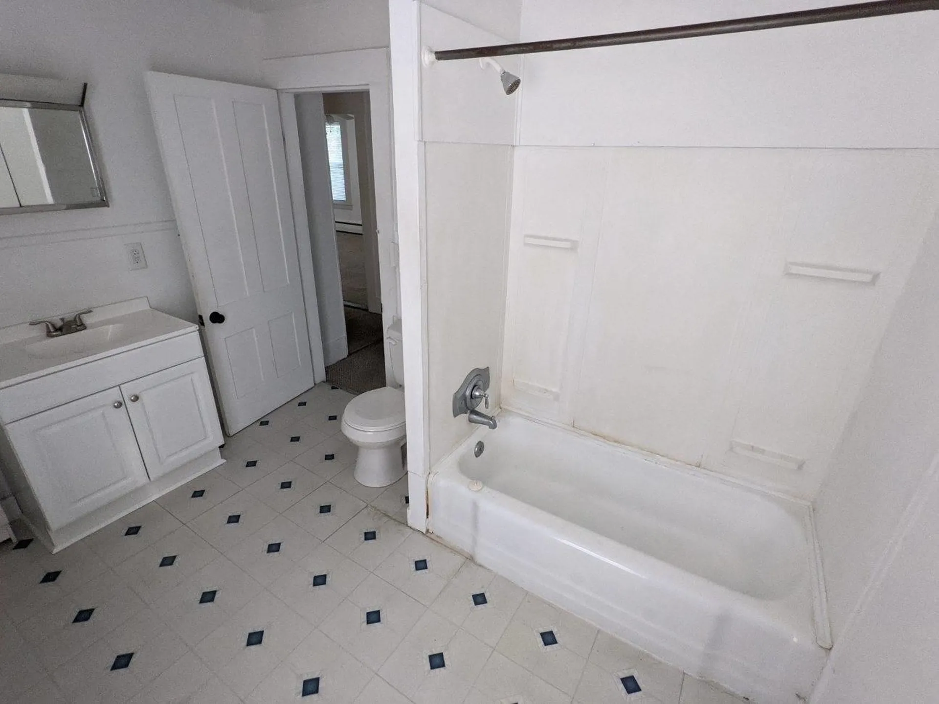 16 Essex Street Concord NH 03301