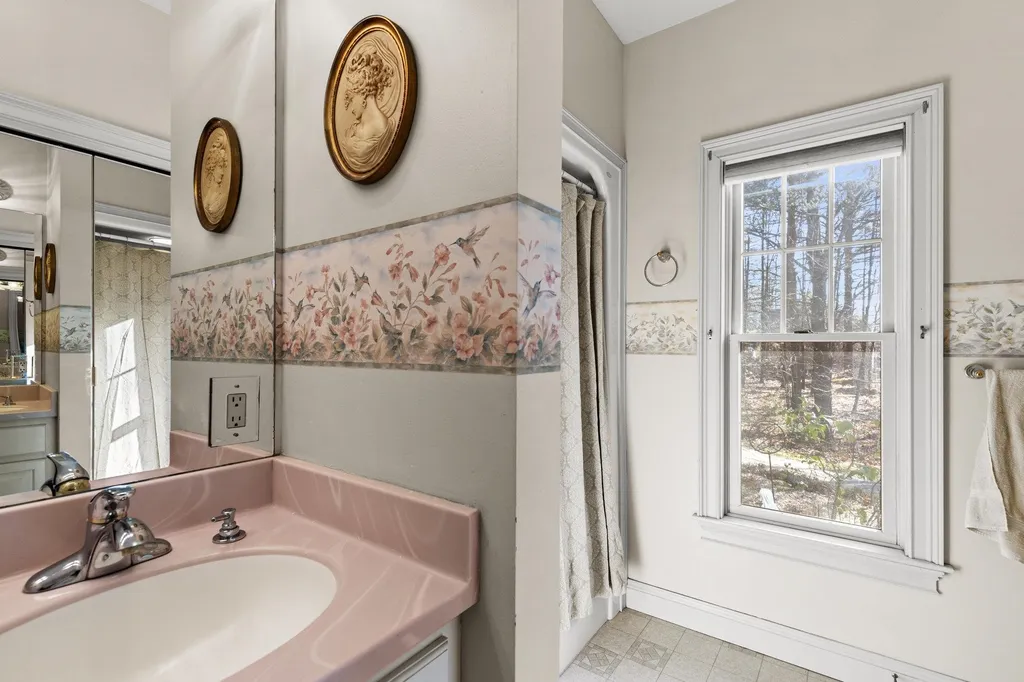 123 Hare Road Milton NH 03851