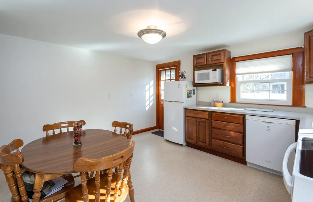108 Atherton Avenue Nashua NH 03064