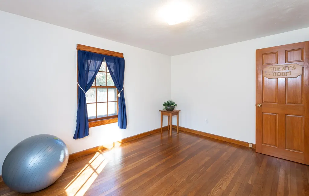 108 Atherton Avenue Nashua NH 03064