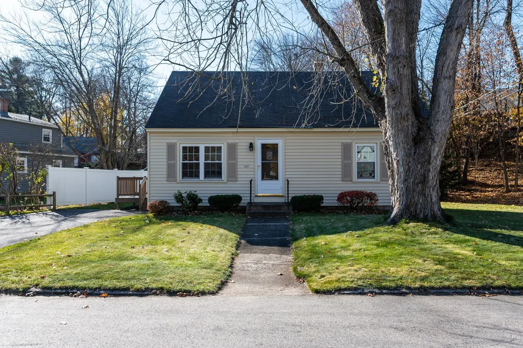 108 Atherton Avenue Nashua NH 03064