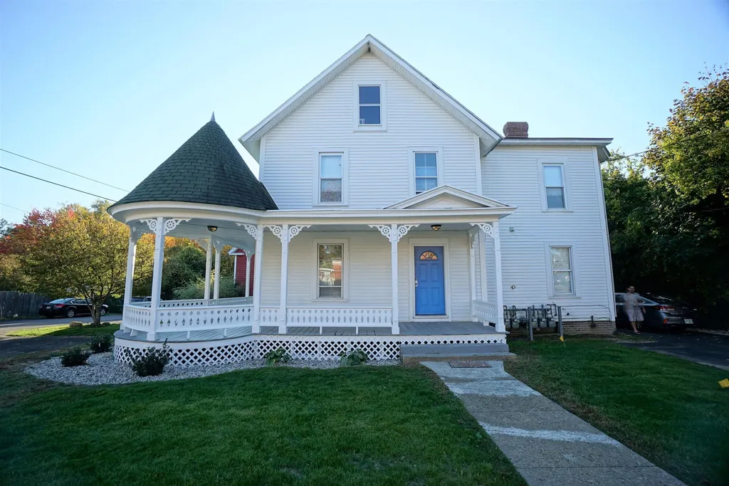 272 Pembroke Street Pembroke NH 03275