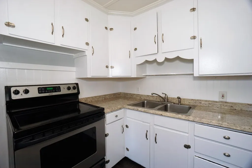 272 Pembroke Street Pembroke NH 03275