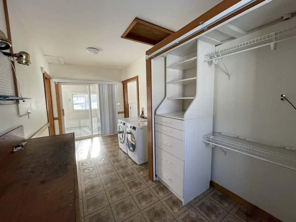 147 Bunker Hill Avenue Stratham NH 03885
