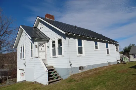 8 Hillcrest Terrace Waterbury VT 05676