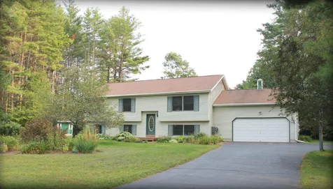 79 Katie Lane Swanzey NH 03446
