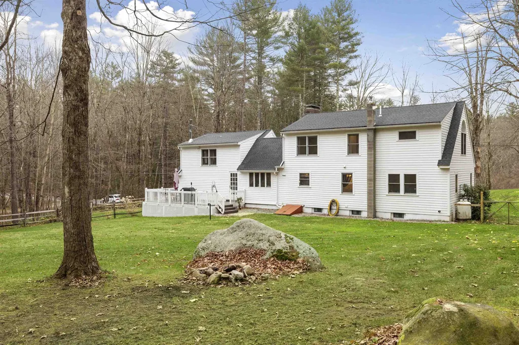 93 Mason Road Brookline NH 03033