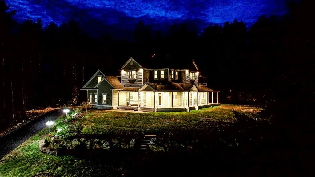 99 Christian Hill Road Amherst NH 03031
