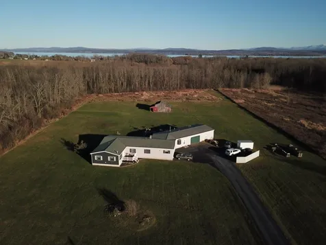 136 Us Route 2 Grand Isle VT 05458