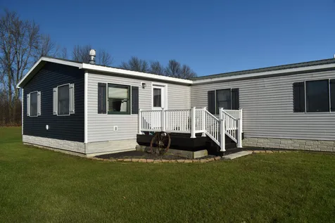 136 Us Route 2 Grand Isle VT 05458