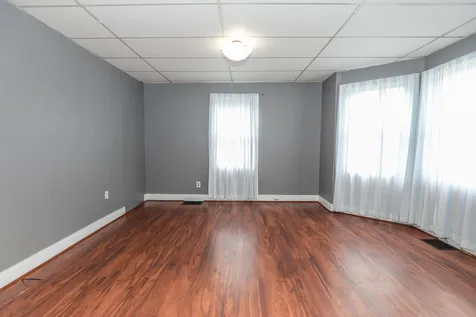 20 Hobbs Avenue Nashua NH 03060