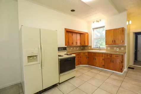 20 Hobbs Avenue Nashua NH 03060