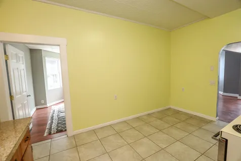 20 Hobbs Avenue Nashua NH 03060