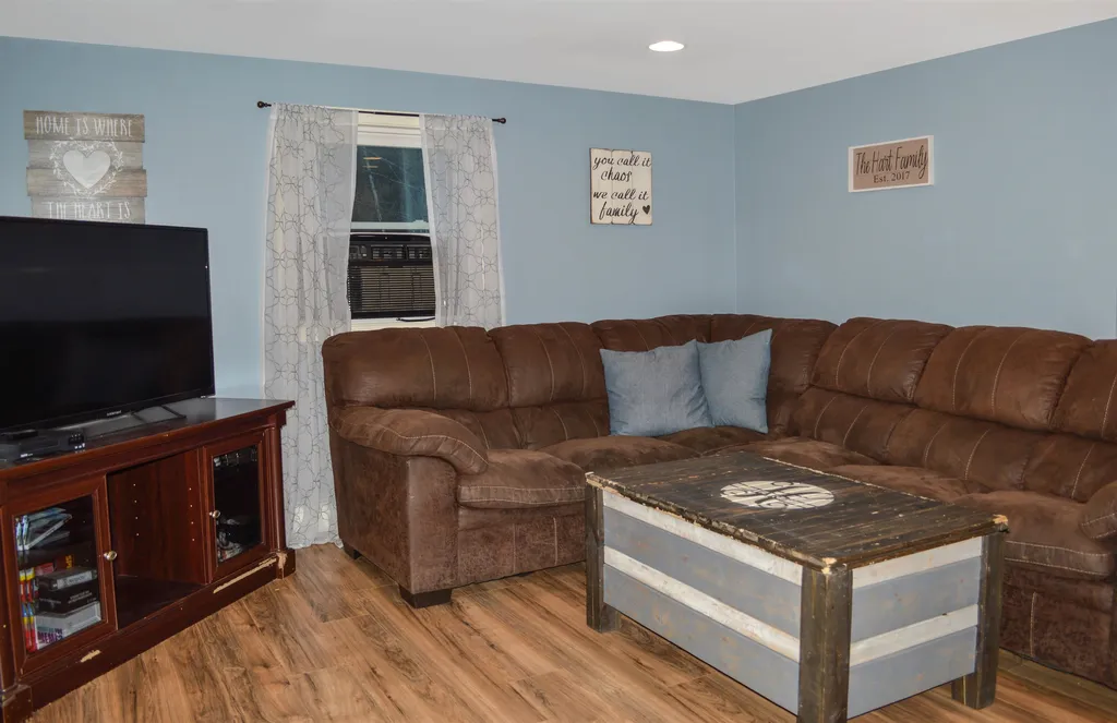 346 Flat Roof Mill Road Swanzey NH 03446