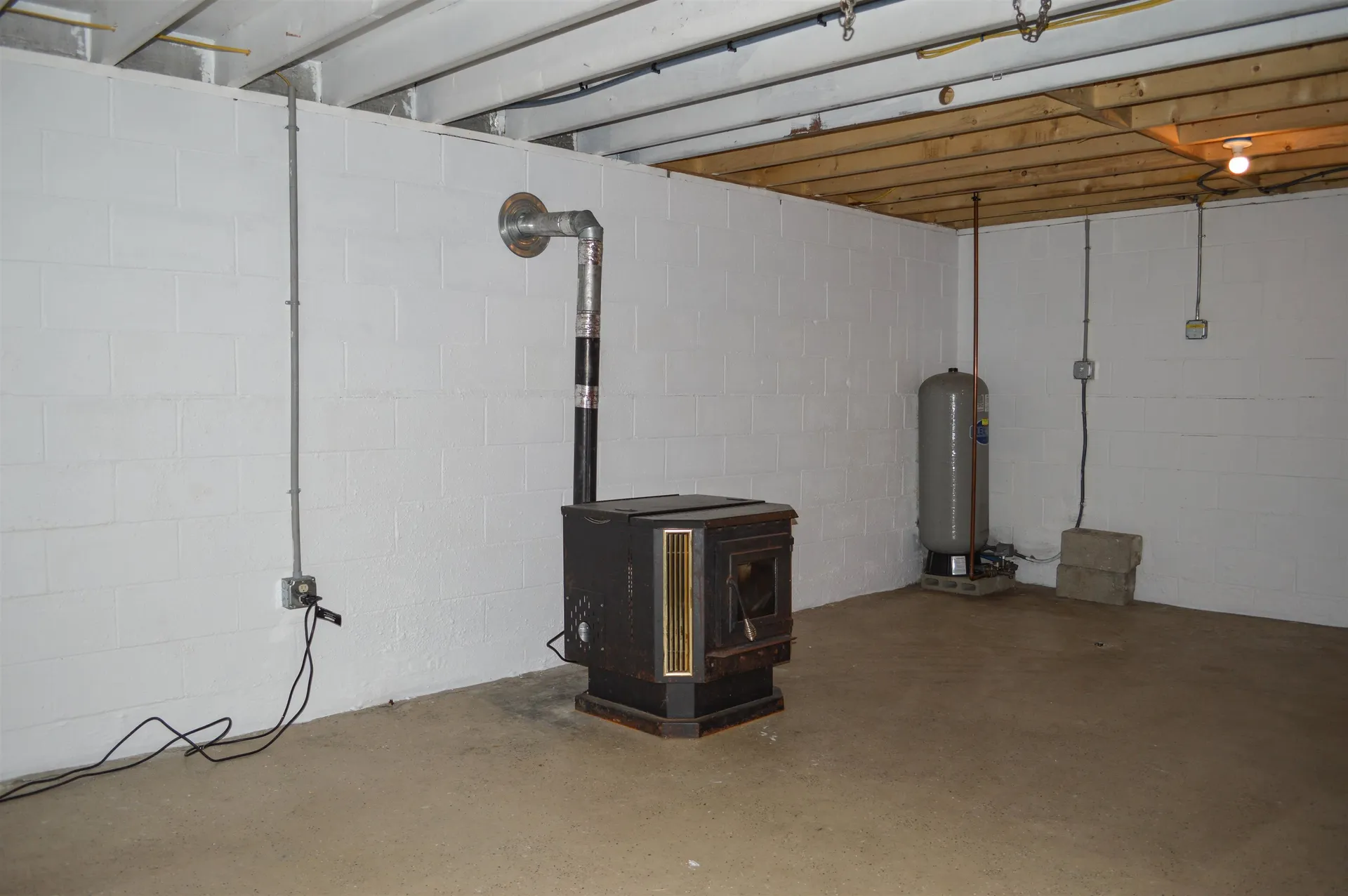 346 Flat Roof Mill Road Swanzey NH 03446