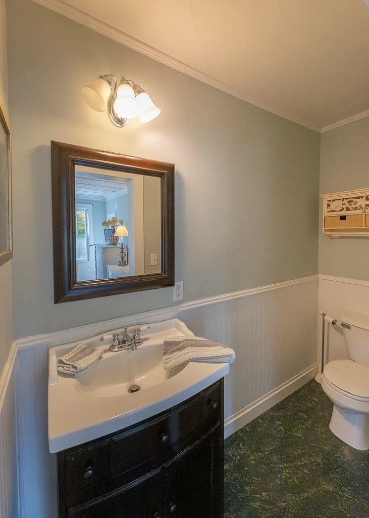2 Kitteridge Square Newmarket NH 03857