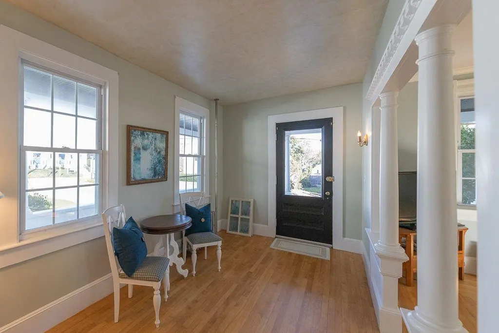 2 Kitteridge Square Newmarket NH 03857