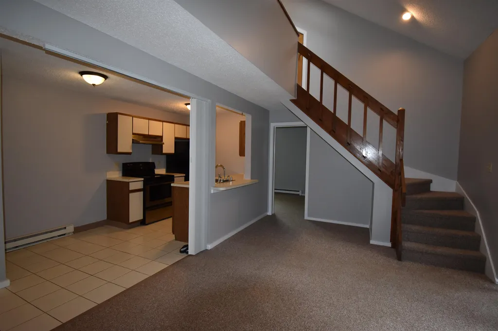 10 Marsten Lane Enfield NH 03748