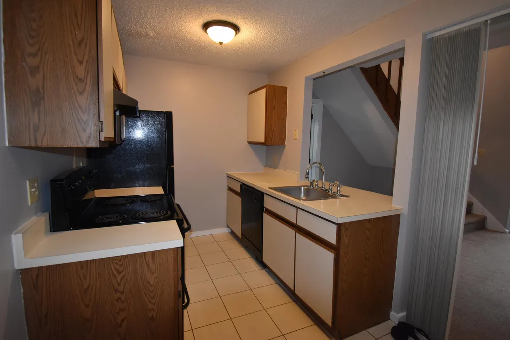 10 Marsten Lane Enfield NH 03748
