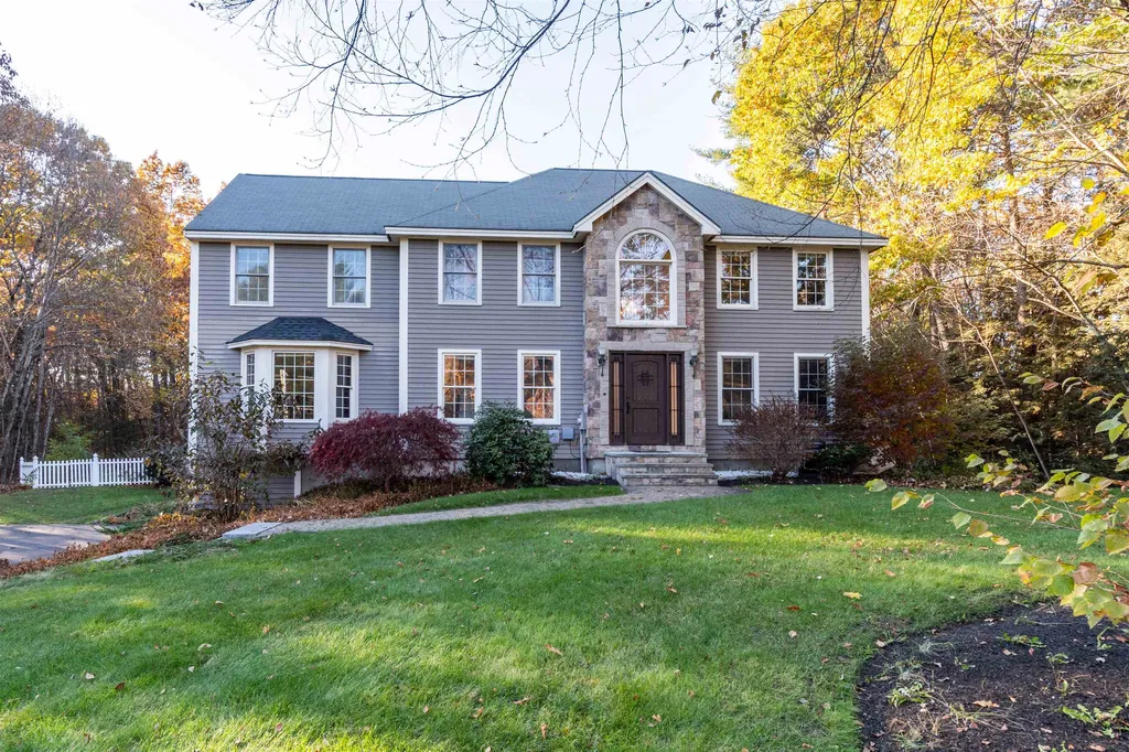 25 Colburn Lane Hollis NH 03049