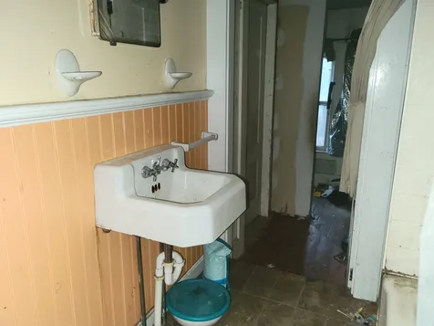 17 Fairgrounds Road Bradford NH 03221