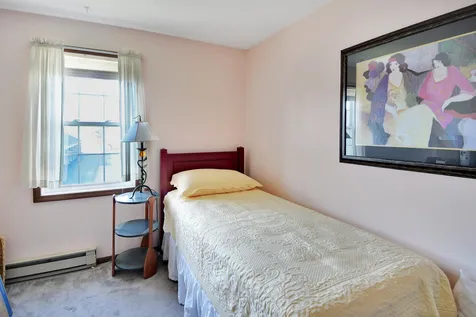 160 N. Twin Oaks Terrace South Burlington VT 05403