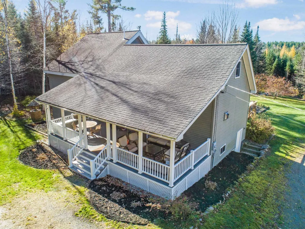 1826 Upton Road Errol NH 03579
