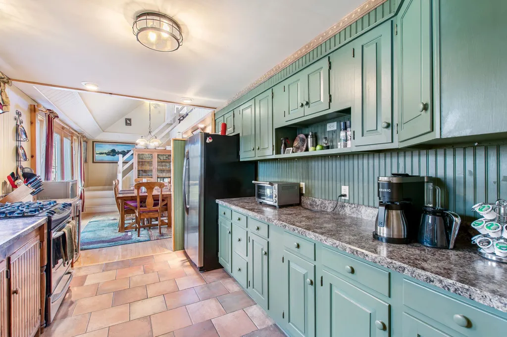 1826 Upton Road Errol NH 03579