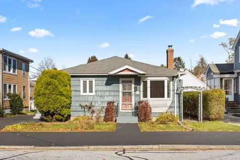 758 Silver Street Manchester NH 03103-4402