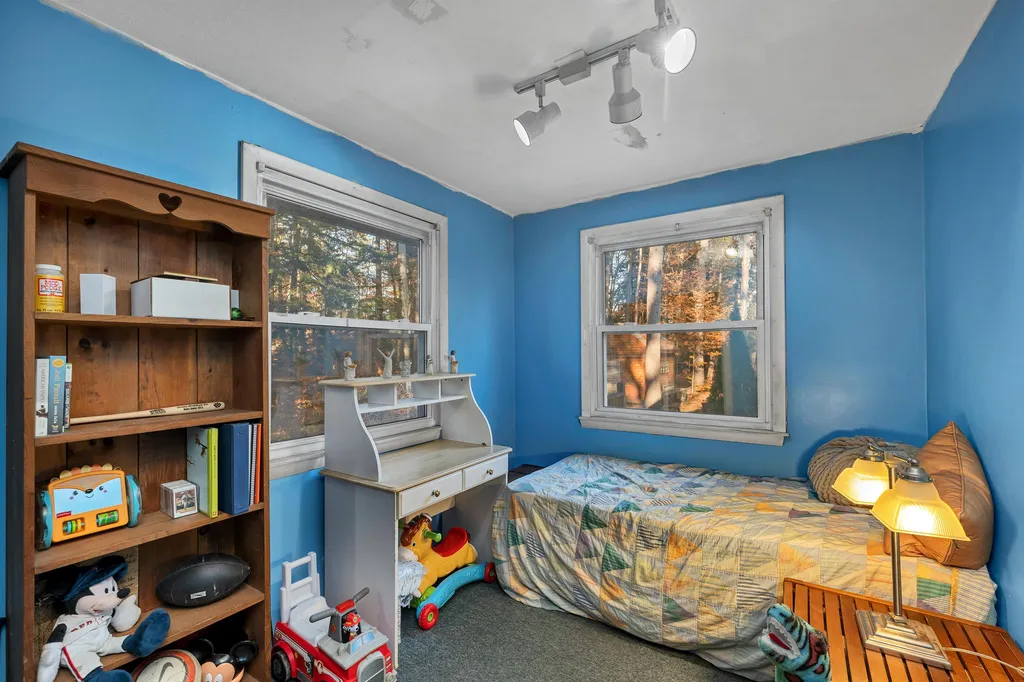 31 Circle Point Road Sanbornton NH 03269