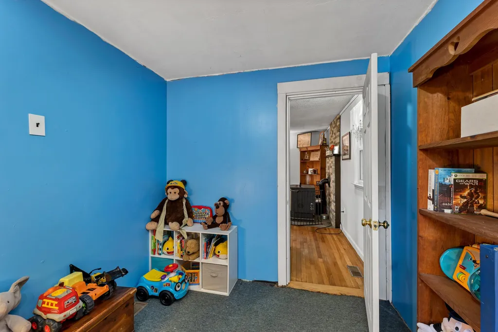 31 Circle Point Road Sanbornton NH 03269