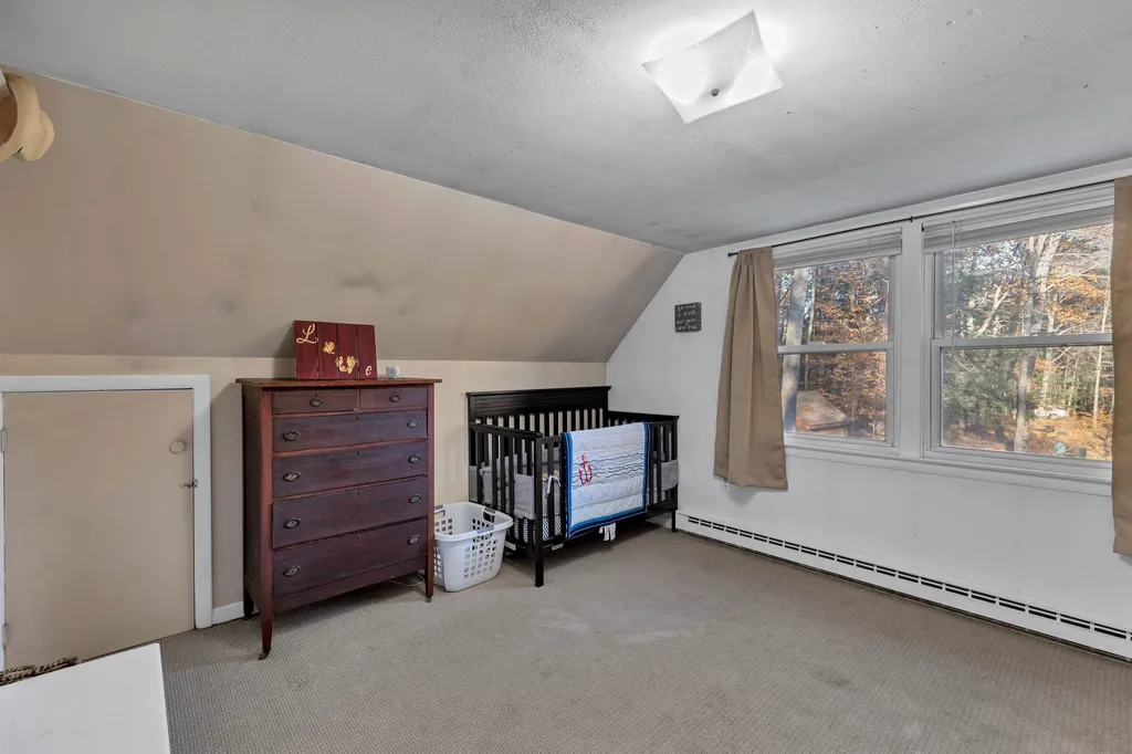 31 Circle Point Road Sanbornton NH 03269