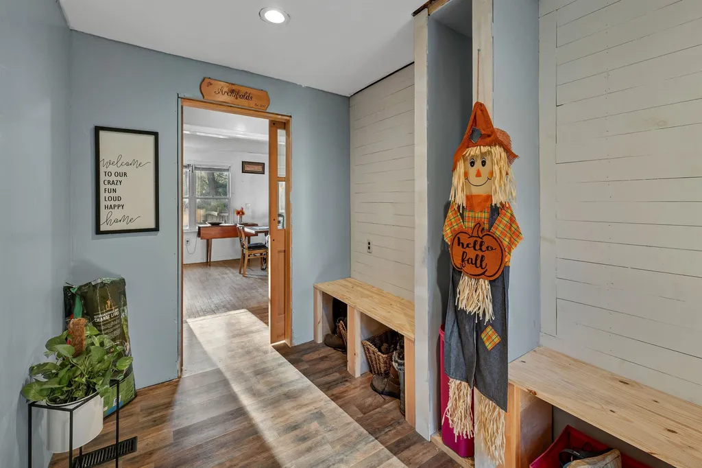 31 Circle Point Road Sanbornton NH 03269
