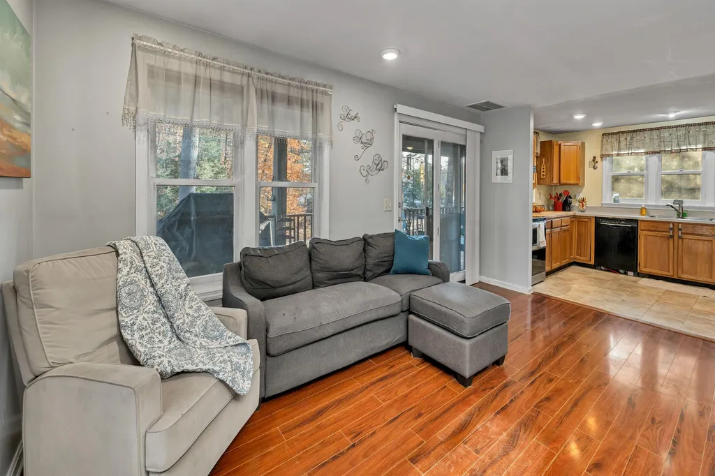 31 Circle Point Road Sanbornton NH 03269