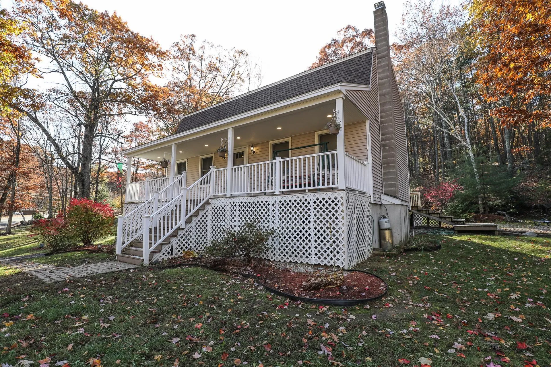9 Gaita Drive Derry NH 03038