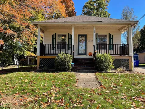 61 Orchard Avenue Manchester NH 03109-4427