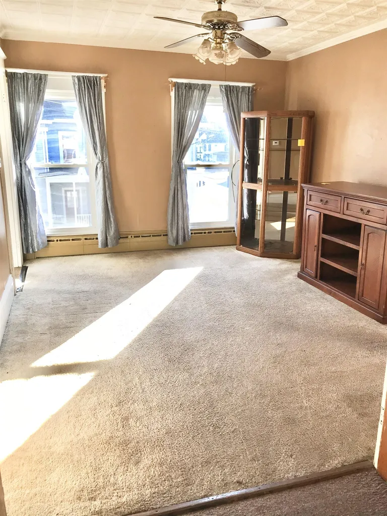 60 Academy Street Laconia NH 03246