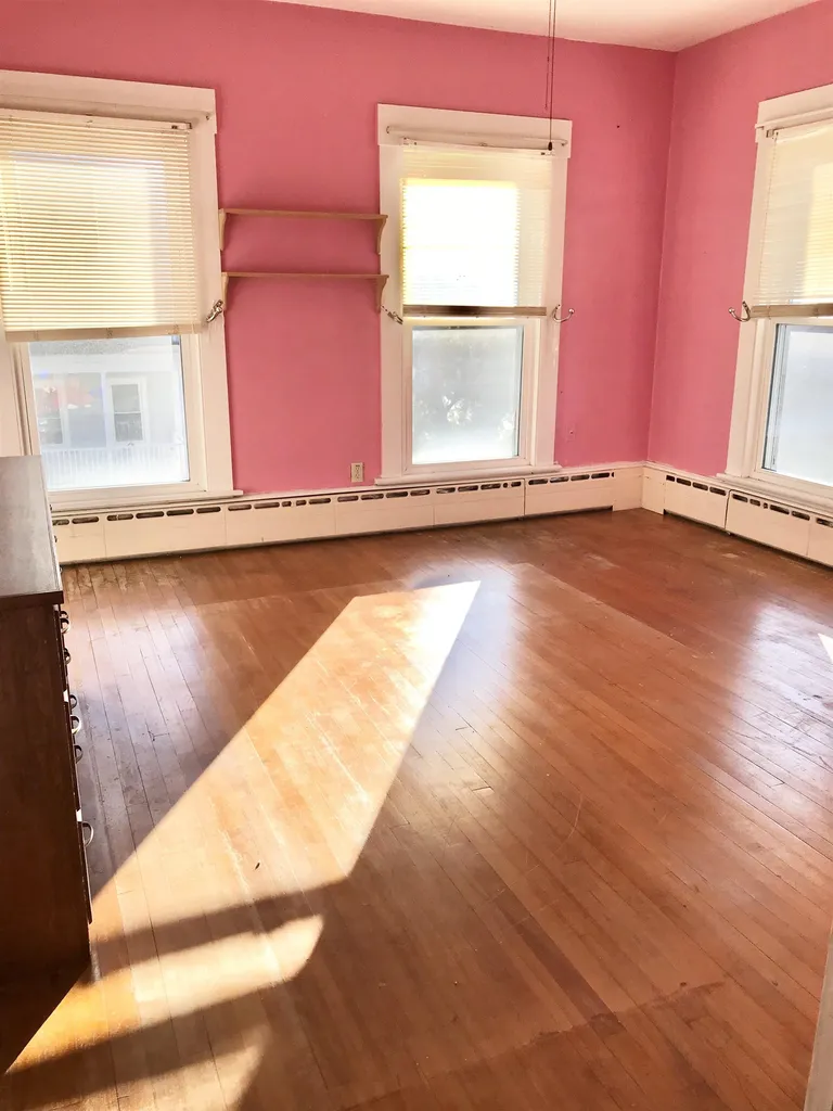 60 Academy Street Laconia NH 03246
