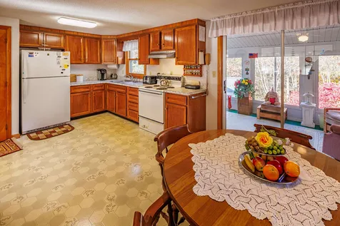 32 Autumn Street Rochester NH 03868-8500