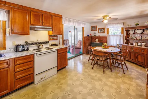 32 Autumn Street Rochester NH 03868-8500