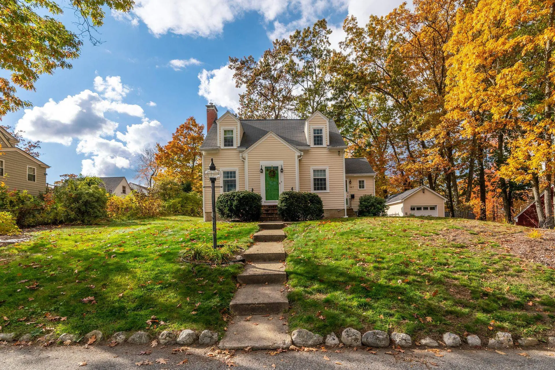 246 Ashland Street Manchester NH 03104