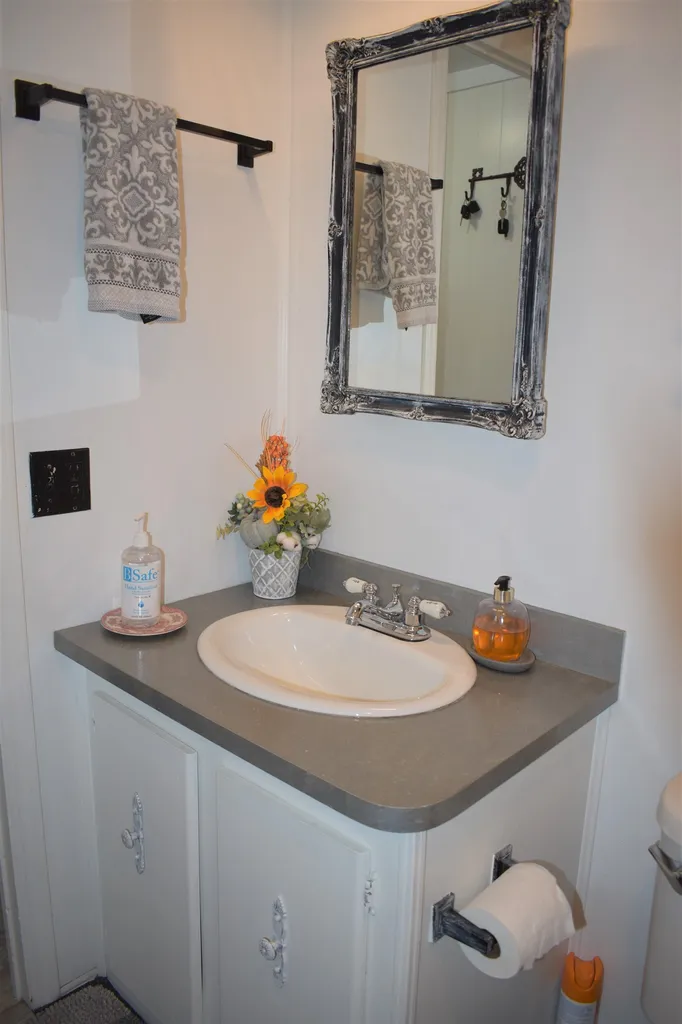 206 Milton Road Rochester NH 03868