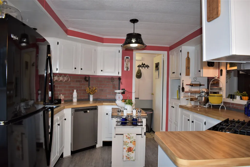 206 Milton Road Rochester NH 03868